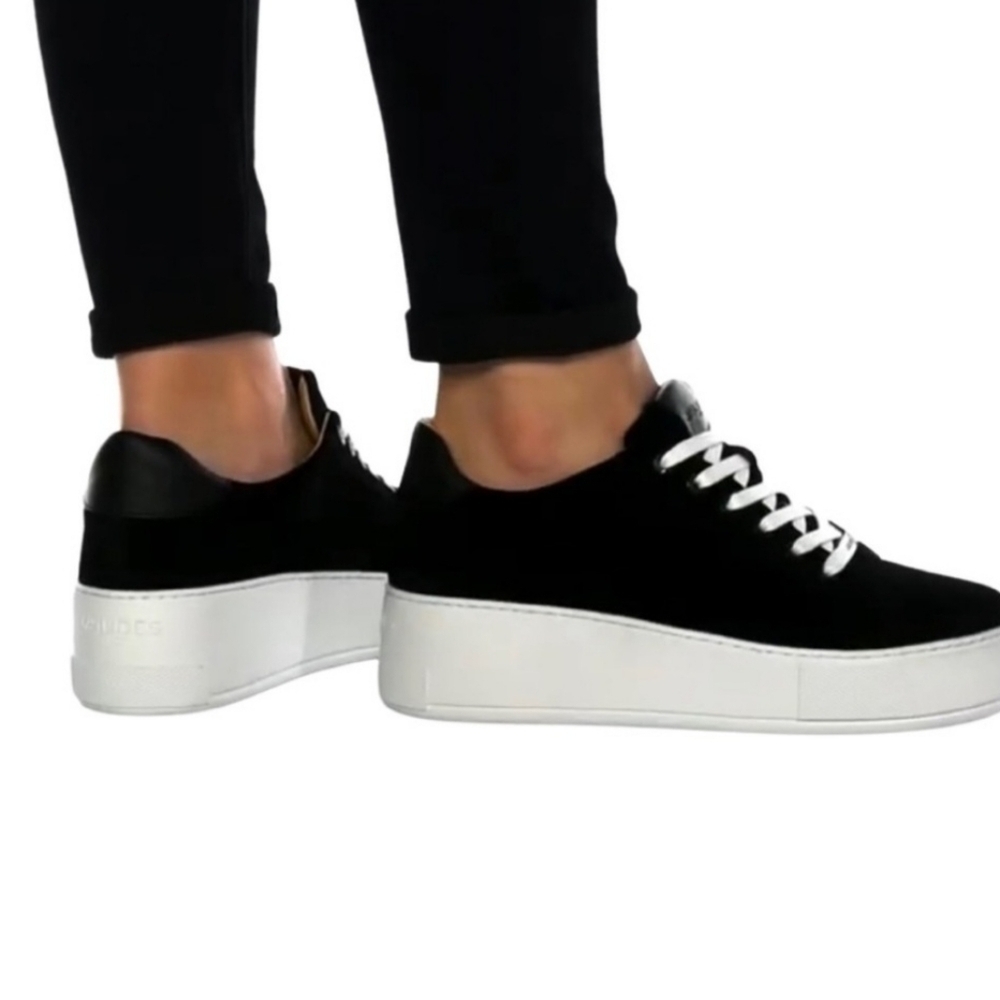 J/SLIDES Black and White Sneakers